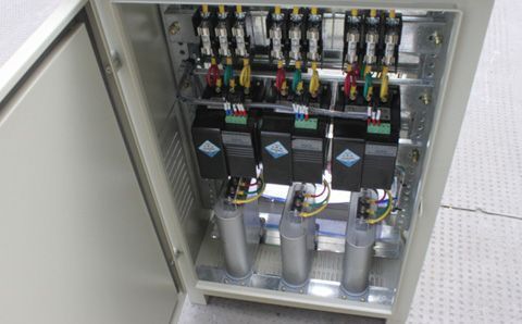 為什么大多數(shù)電力電容器的額定電壓會選擇450V或480V？